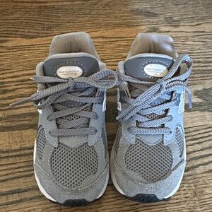 New Balance 2002R Sneakers